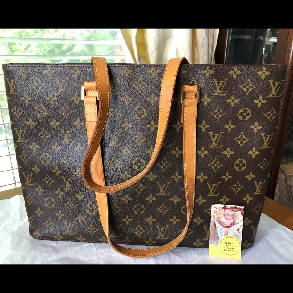 Au Loco Tote Louis Vuitton Monogram Shoulder Bag.